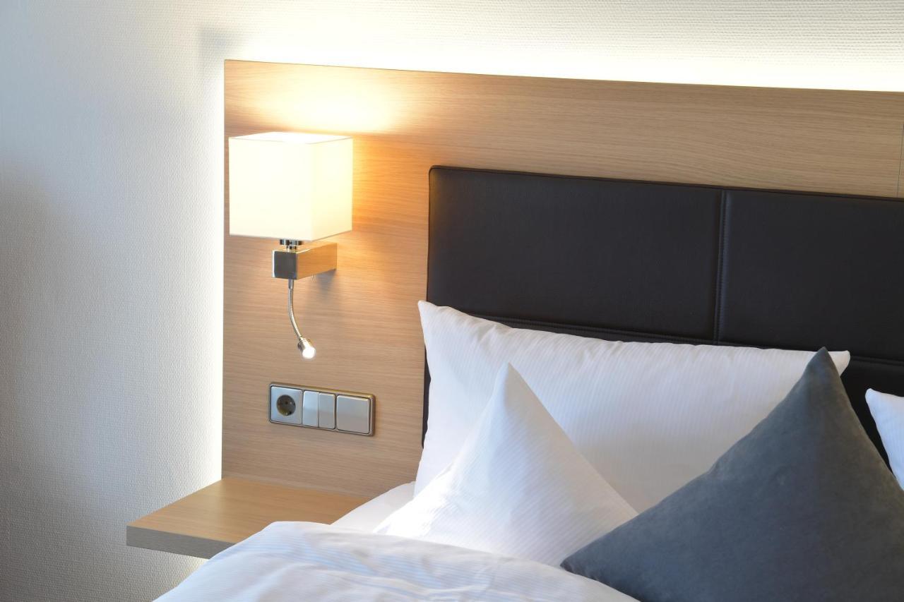 Hotel Krone Niefern-Oeschelbronn Ngoại thất bức ảnh