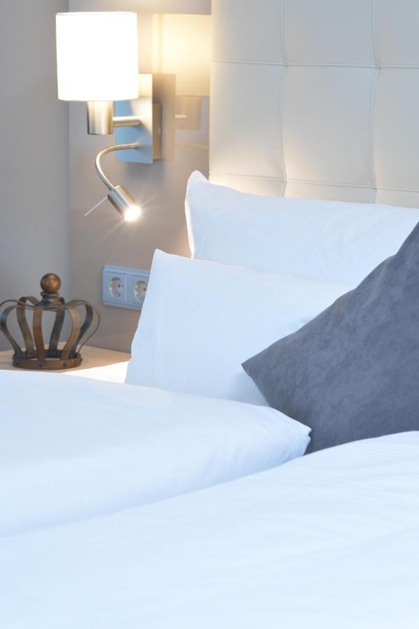 Hotel Krone Niefern-Oeschelbronn Ngoại thất bức ảnh