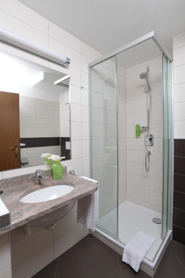Hotel Krone Niefern-Oeschelbronn Ngoại thất bức ảnh